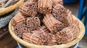 a-comprehensive-guide-to-cinnamon-sticks-types-and-wholesale-options-1